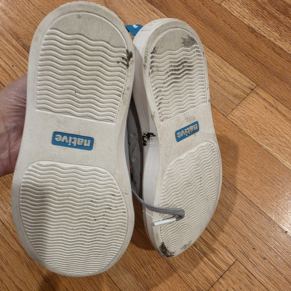 Native Lite Sneakers - Picture 4 of 5